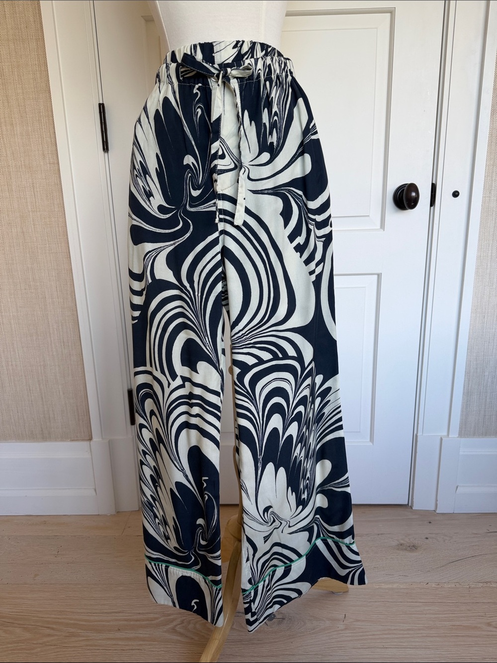 Wide Leg Palazzo Pants in Black / Navy & Cream Swirl Print - Picture 2 of 10